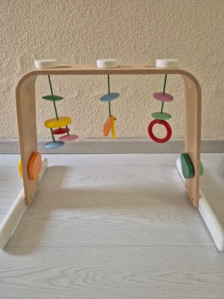 Gimnasio para bebé IKEA + alfombra REGALO Chicco