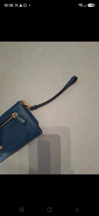 Monedero chica Prada azul