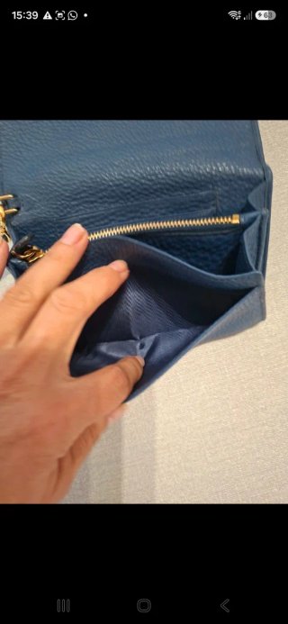 Monedero chica Prada azul