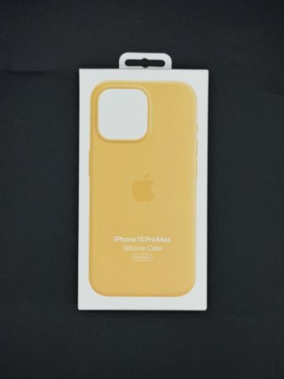 Custodia iPhone 15 Pro Max in silicone nuova 11