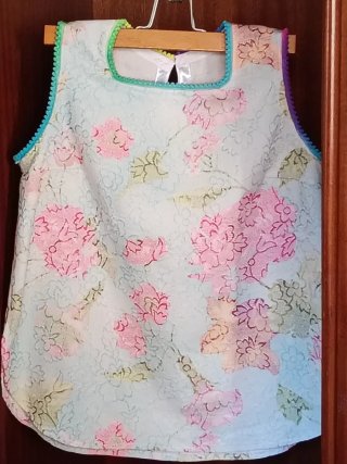 Lote de Top y Chaleco Hecho a Mano Floral