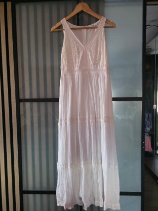 Vestido blanco largo estilo ibicenco