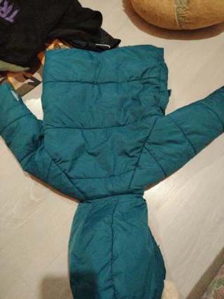 Chaqueta de Invierno Acolchada con Capucha