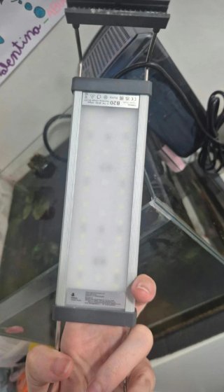 Luz acuario Chihiro B20