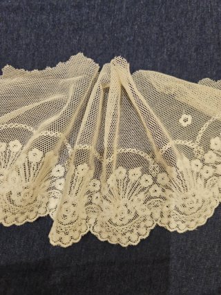 Encaje Beige indumentaria fallera