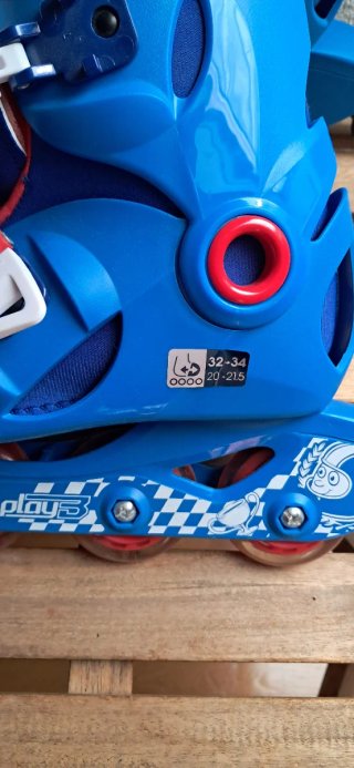 Patines Oxelo Play 3 + protecciones + bolsa.