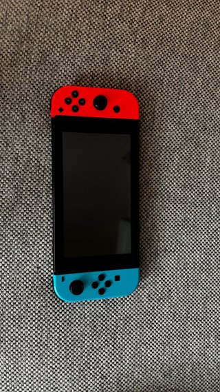 Nintendo Switch Rojo y Azul