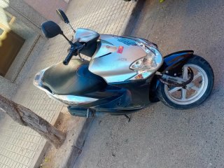 Ciclomotor Yamaha CS50 Plata/Negro