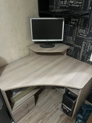 Escritorio de esquina madera y plástico