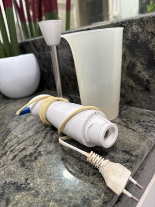 Batidora de mano con vaso medidor
