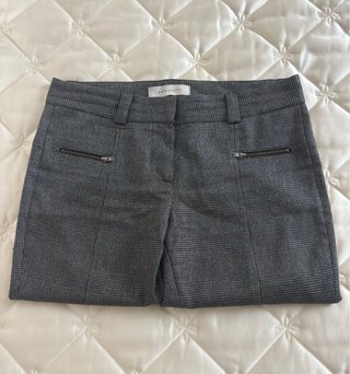 Pantalones de cuadros grises