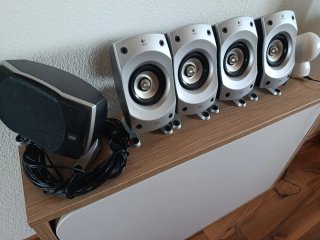 Altavoces Logitech 5.1 THX + Altavoz Central