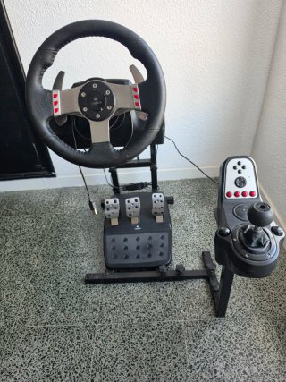Volante Logitech G27 con Pedales y Cambio