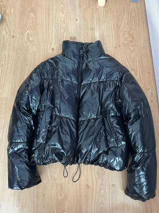 Abrigo Bershka Negro Brillante
