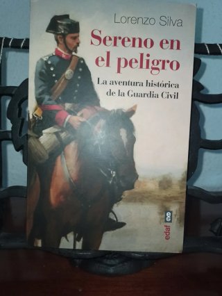 Libro sobre la historia de la Guardia Civil
