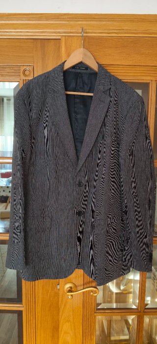 Americana hombre gris y negro