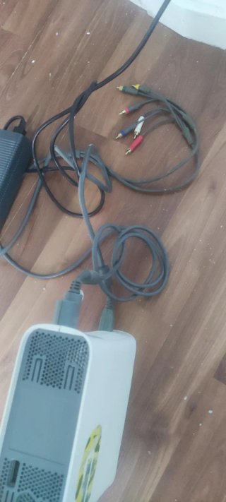 Xbox 360 Blanca + 14 Juegos + Mando