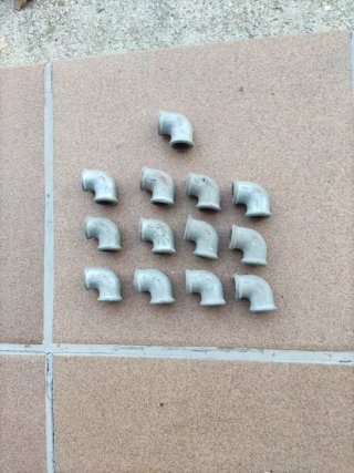 Set de 13 Codos Hembra de Hierro Galvanizado d.3/8