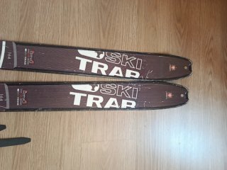 Esquís de travesía 164 cm, 70 de patín.