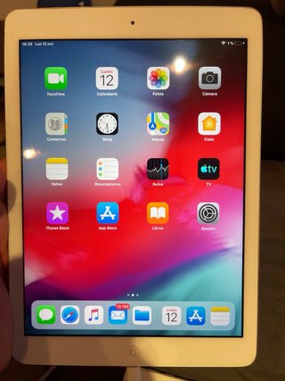 iPad Air A1474 Argento