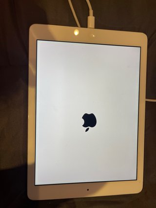 iPad Air A1474 Argento