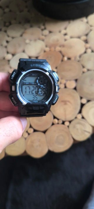 Reloj SKMEI estilo G-Shock Negro
