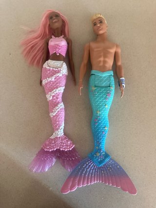 Muñecos Barbie y Ken Sirenos