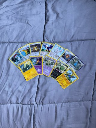 Lote de Cartas Pokémon Variadas