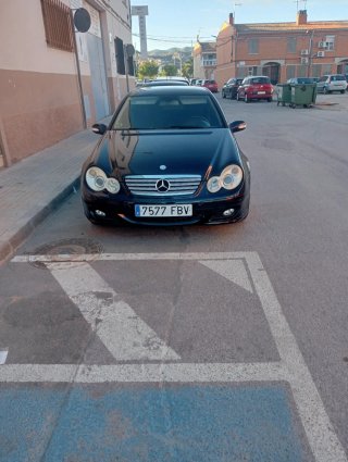 Mercedes-Benz Clase C 2006