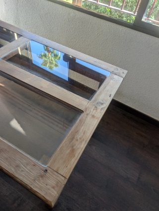 Mesa de Centro Rústica de Madera y Cristal