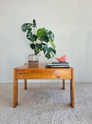 Mesa brutalista de pino | Vintage 70s