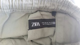 Pantalón cargo Zara verde