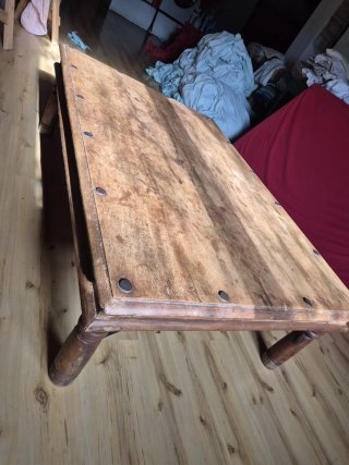 Mesa de centro de madera rústica