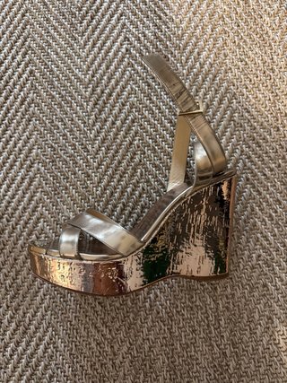 Plataformas Jimmy Choo Doradas Talla 38