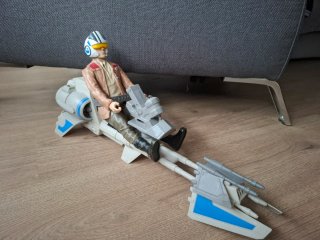 Figura Star Wars con vehículo