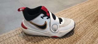 Bambas Nike Hustle Blancas y Rojas