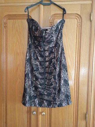 Vestido Negro de Encaje Blanco Talla M