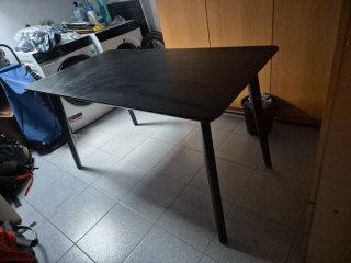 Mesa IKEA Lisabo Negra