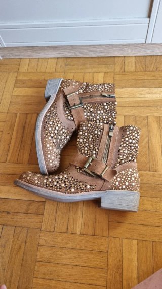 Botines Alma en Pena Talla 37 con Pedrería