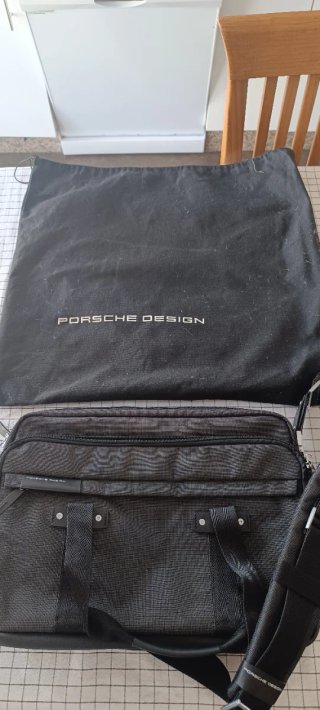Custodia per computer portatile Porsche Design P'2000