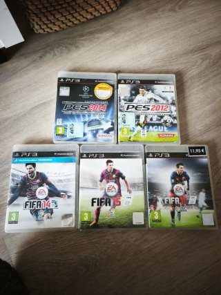 Lote Videojuegos PS3 FIFA e PES. Unità 5€.