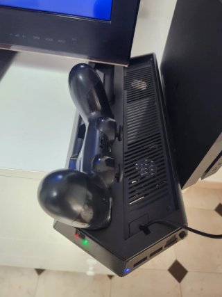 PlayStation 4 500GB (CUH-1216A) in ottime condizioni