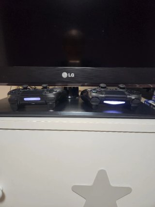 PlayStation 4 500GB (CUH-1216A) in ottime condizioni