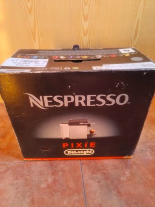 Cafetera Nespresso Pixie DeLonghi
