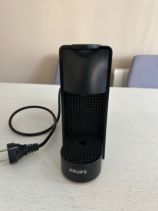 Cafetera Nespresso Essenza Mini Krups