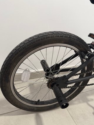 Bicicleta BMX Negra