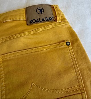 Koala Bay Bermuda Palm Beach Shorts