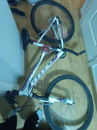 Bicicleta de Montaña B-PRO Blanca