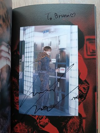 Veryvery album K-Pop Firmado