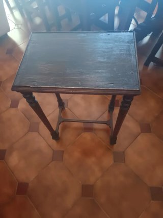Mesa Antigua de Madera